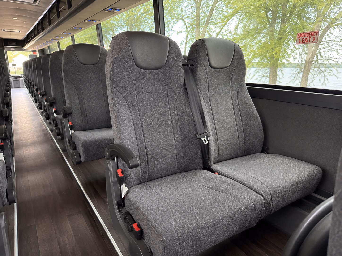 newark liberty international airport ewr charter bus rentals transfers