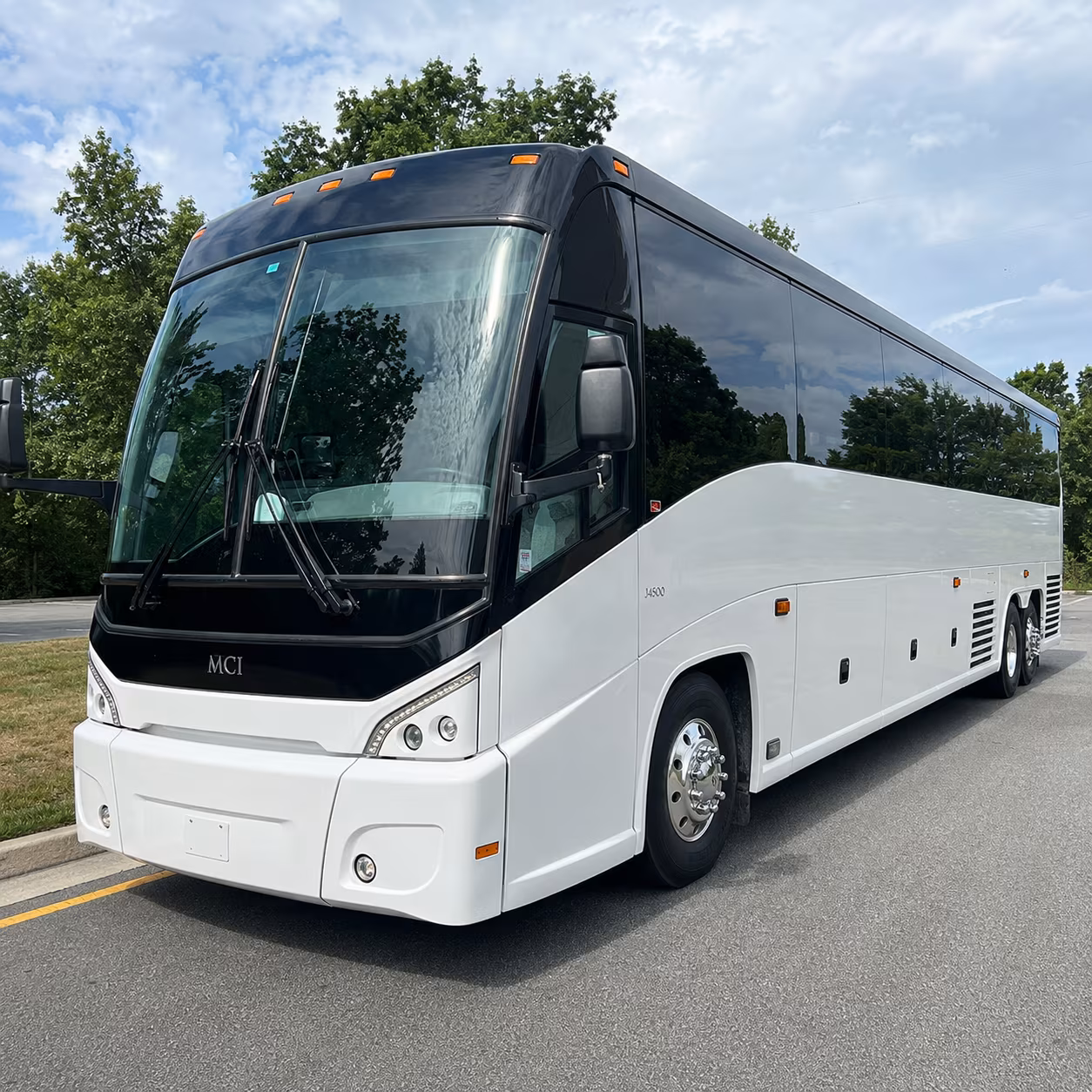 woodbridge charter bus rental exterior